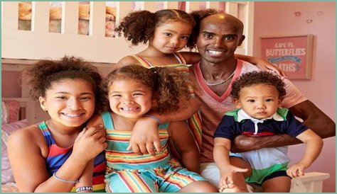 Robert Farah family, wife, children, parents, siblings